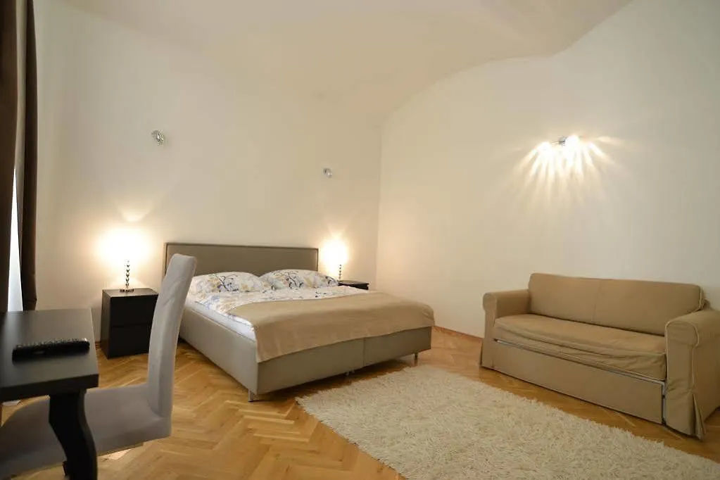 Apartment Hybernska プラハ チェコ
