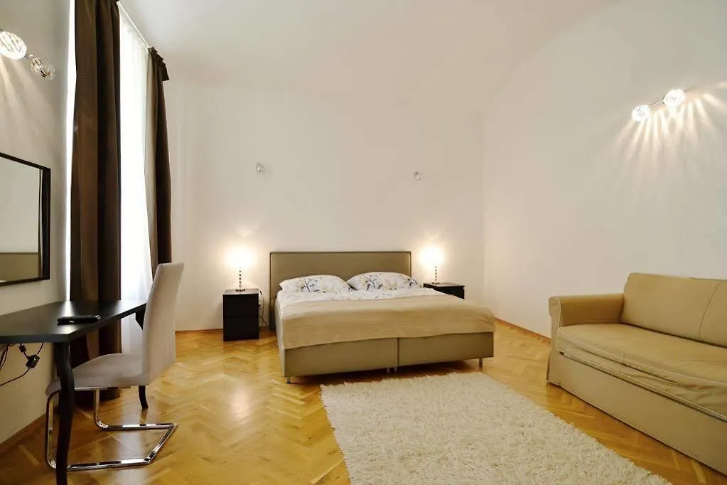 Apartment Hybernska Praha